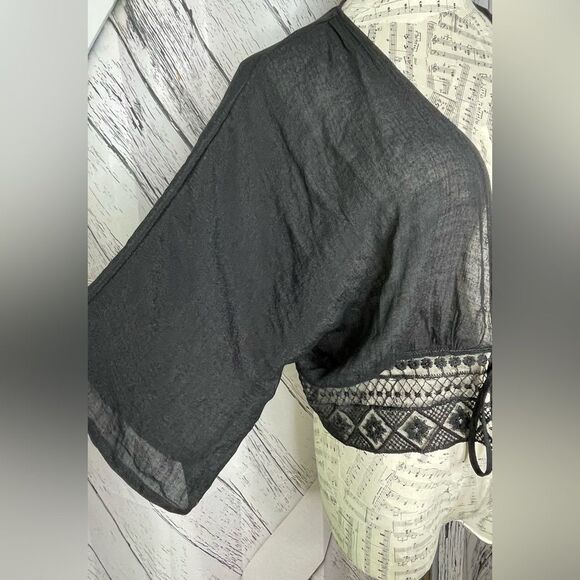 Timing Tie Front Top Sheer Lace Trim Black M NWT - Picture 4 of 9